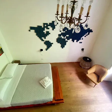 Casa Rossa * باري